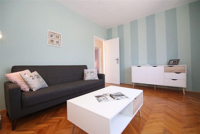 Apartment A1, for 5 persons