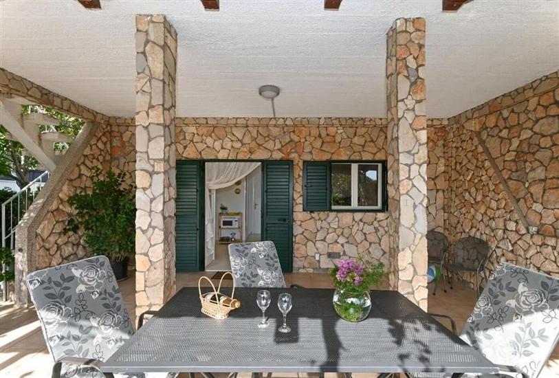 Apartment A2, for 4 persons