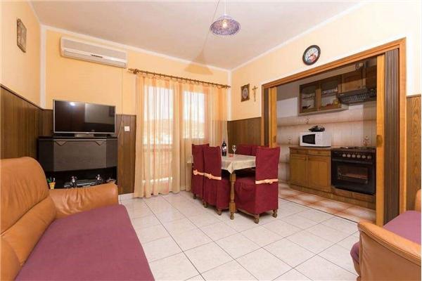 Apartment A1, for 6 persons