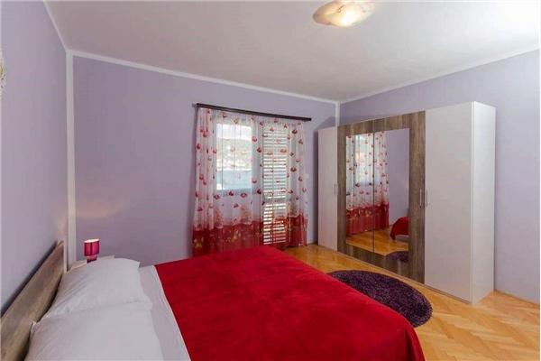 Apartment A1, for 6 persons