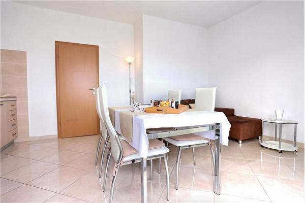 Apartment A1, for 5 persons