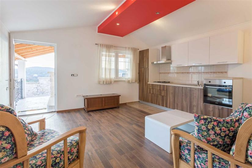 House K1, for 14 persons