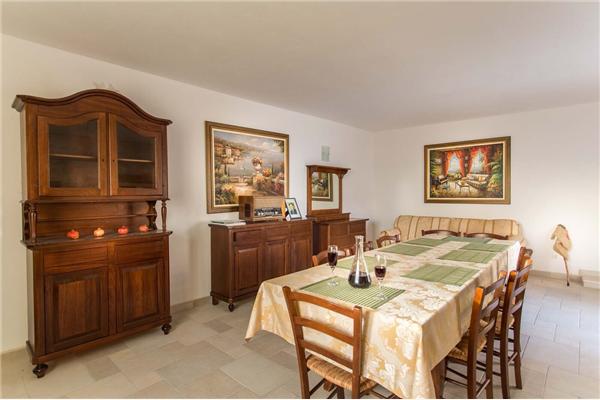 House K1, for 14 persons