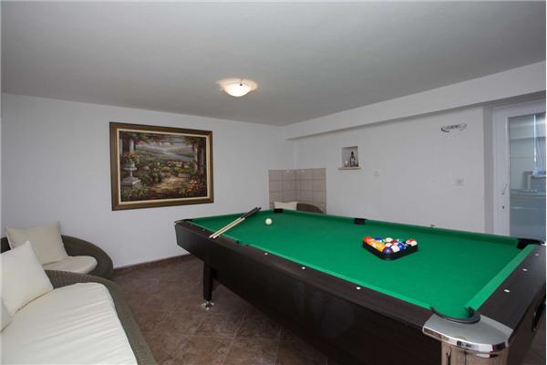 House K1, for 14 persons