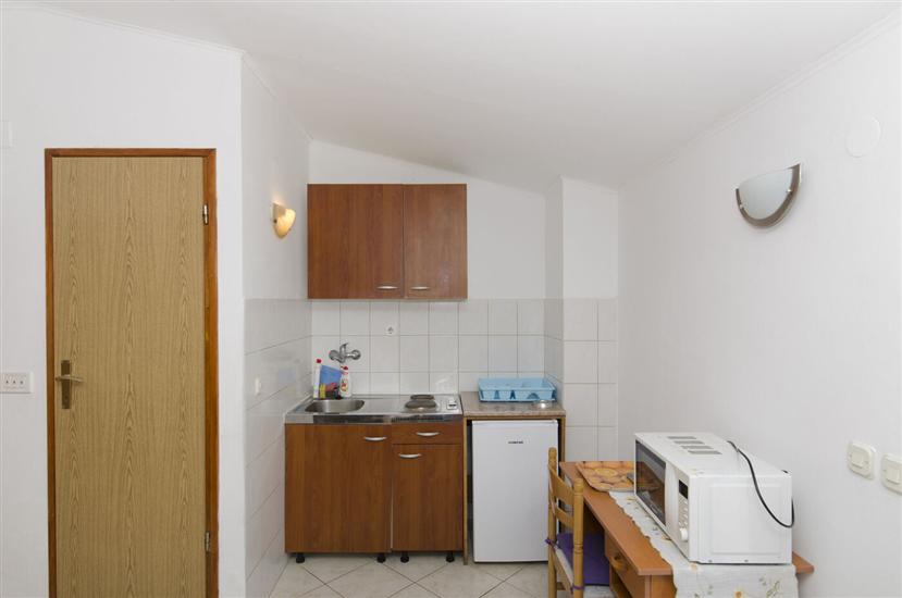Apartment A2, for 3 persons