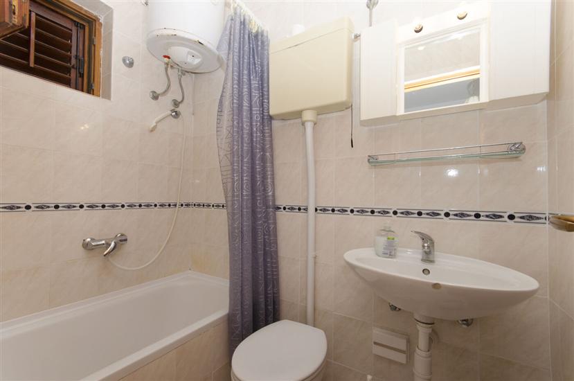 Room S1, for 2 persons