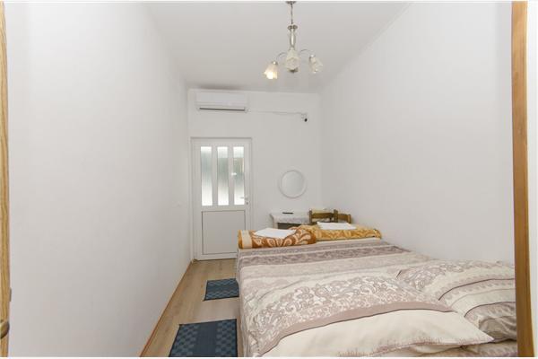 Room S5, for 2 persons