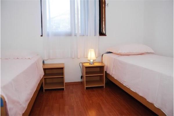 Apartment A1, for 6 persons