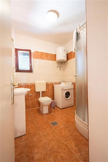 Apartment A1, for 6 persons