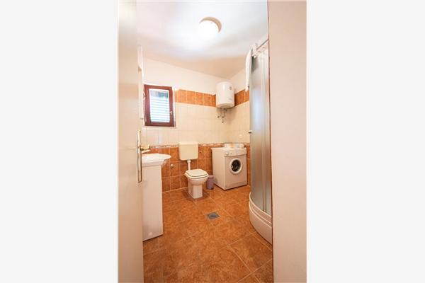 Apartment A1, for 6 persons