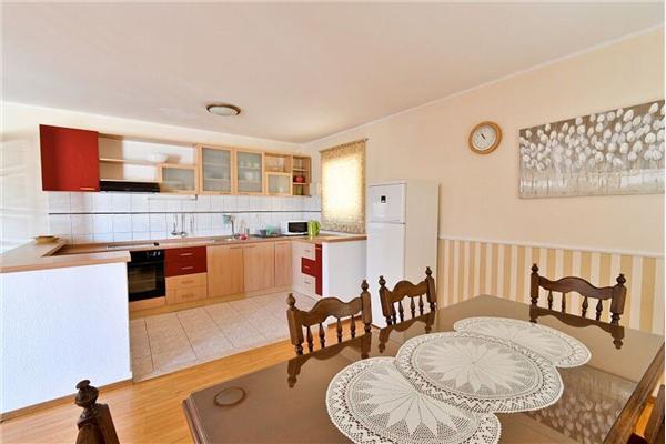 Apartment A1, for 6 persons