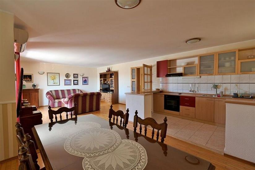 Apartment A1, for 6 persons