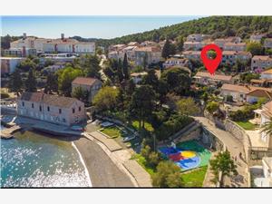 Apartment Touch Korcula - island Korcula, Size 50.00 m2, Airline distance to the sea 50 m, Airline distance to town centre 300 m