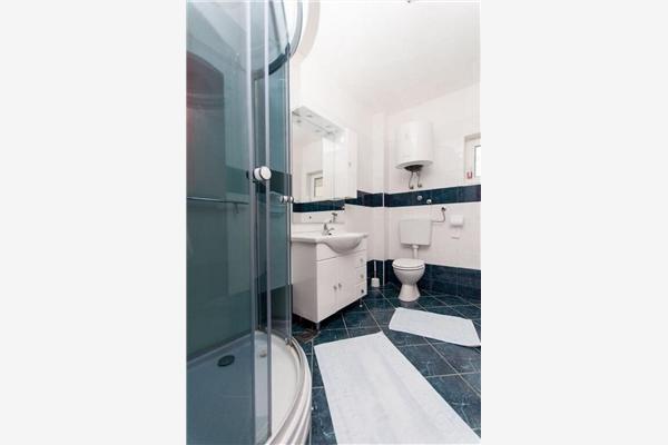 Apartment A1, for 6 persons