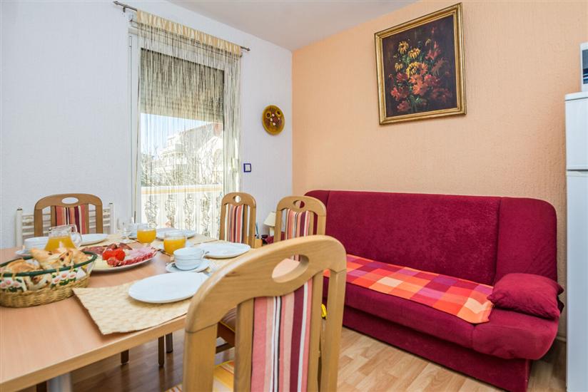 Apartment A1, for 6 persons