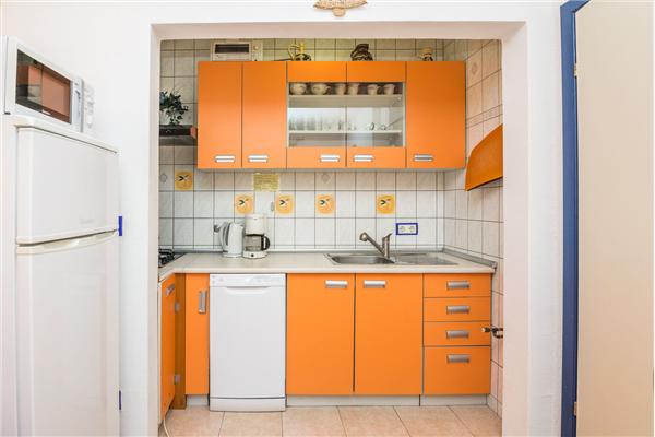 Apartment A1, for 6 persons