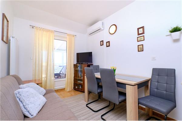 Apartment A1, for 4 persons