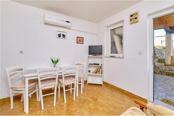 Apartment A2, for 3 persons