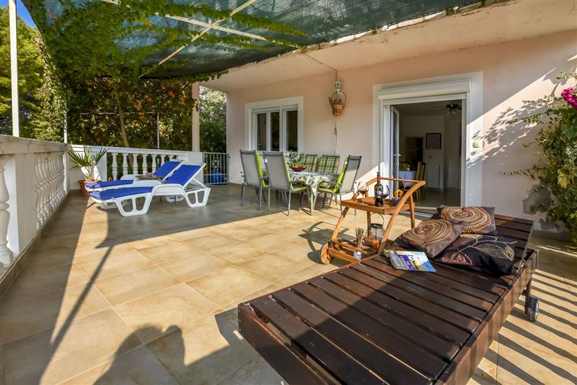 Apartment A1, for 6 persons