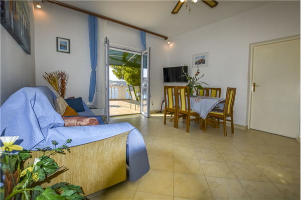 Apartment A1, for 6 persons