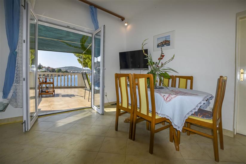 Apartment A1, for 6 persons