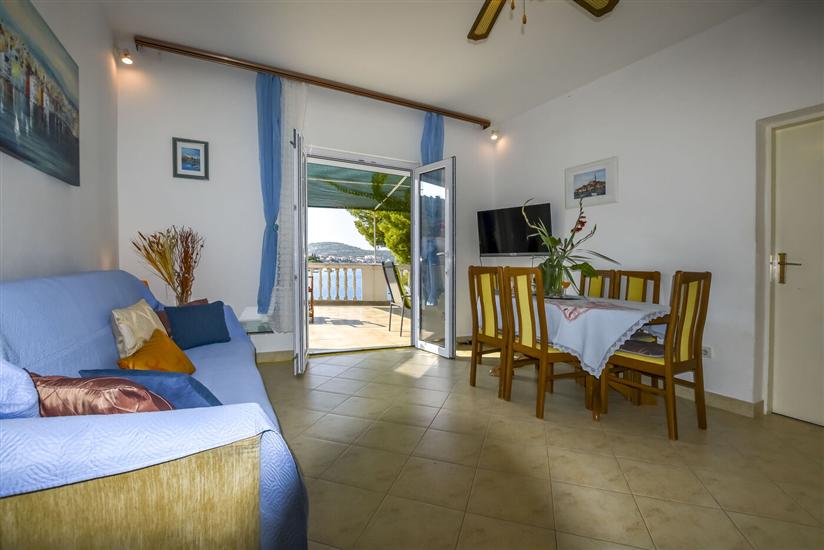 Apartment A1, for 6 persons