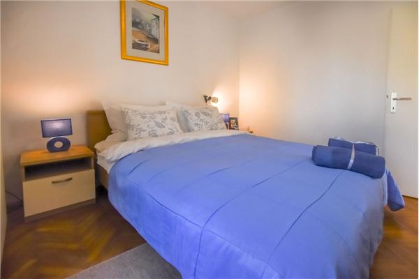 Apartment A2, for 6 persons