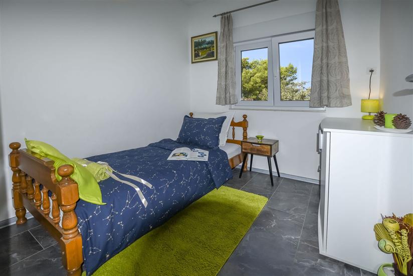 Apartment A2, for 6 persons