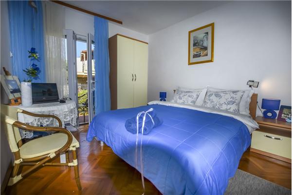 Apartment A2, for 6 persons