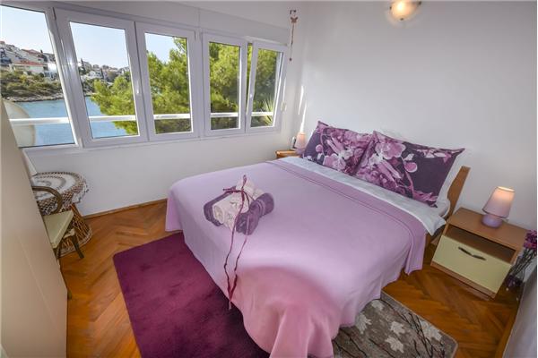 Apartment A2, for 6 persons