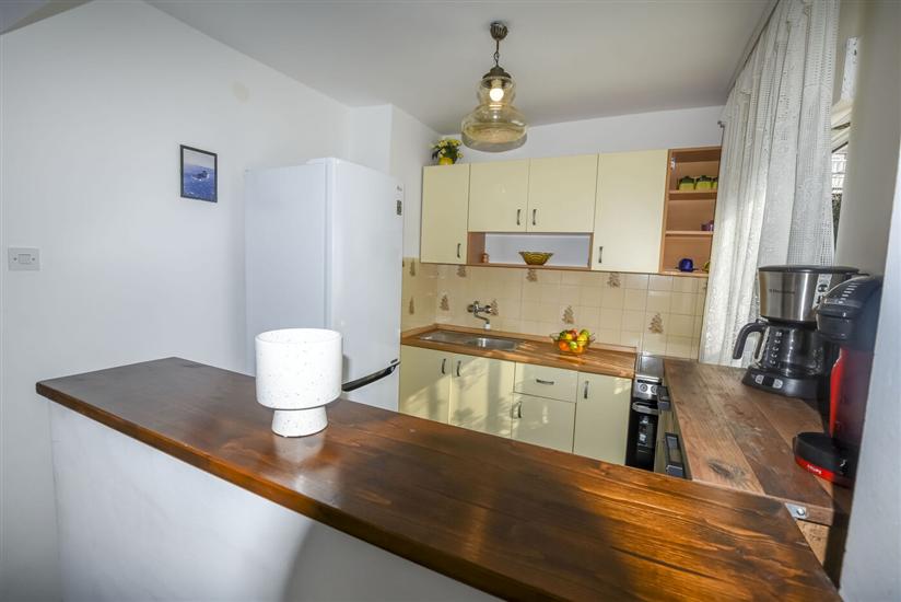 Apartment A2, for 6 persons