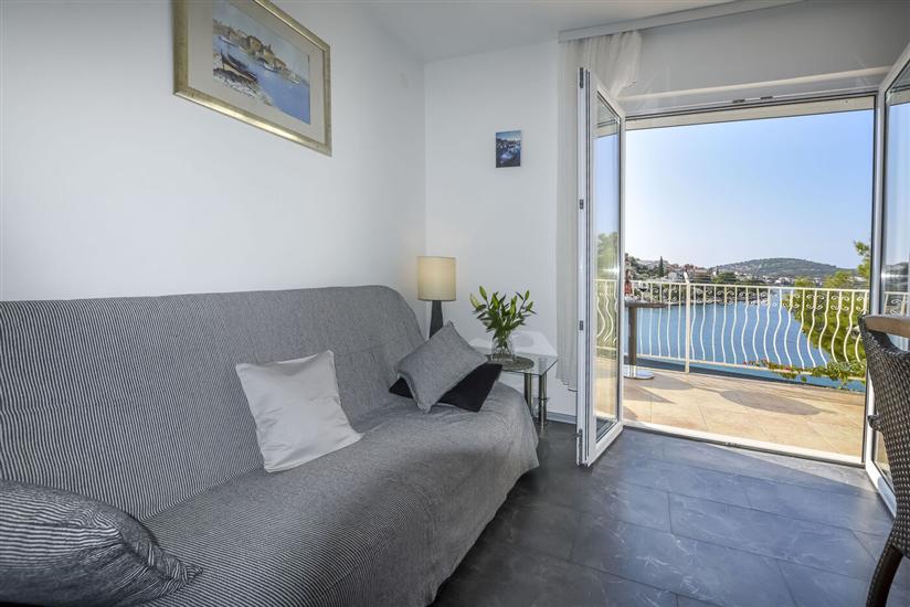 Apartment A2, for 6 persons