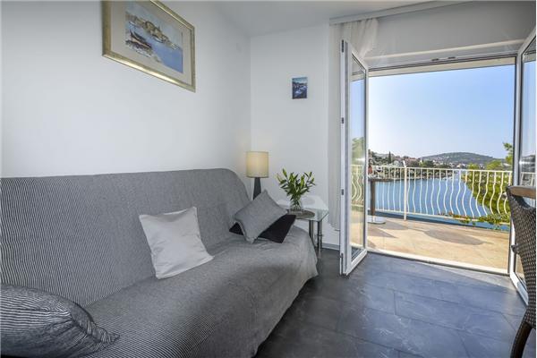 Apartment A2, for 6 persons