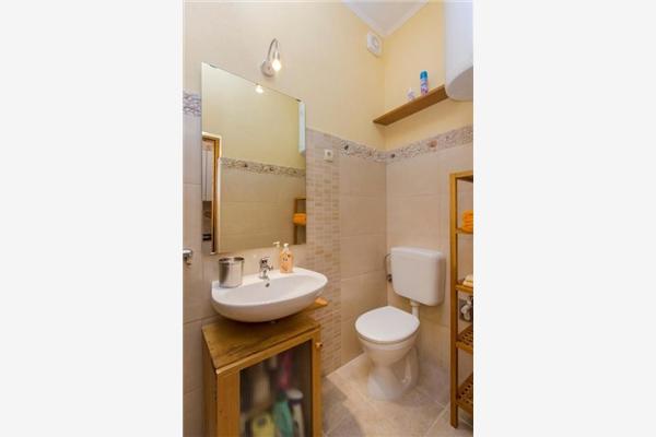 Apartman A2, na 5 osebe