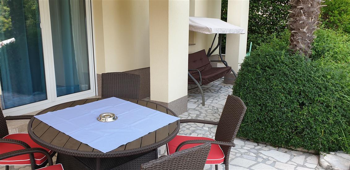 Apartment A1, for 6 persons