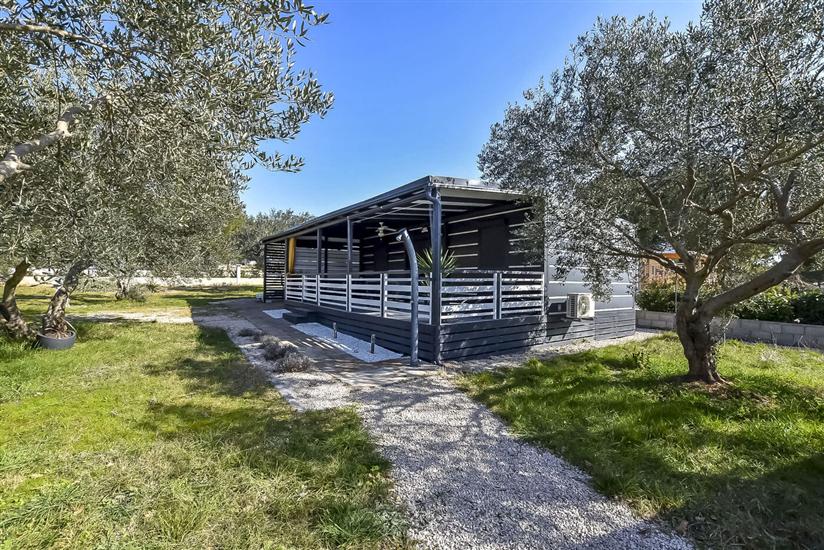 Mobile home Pen Shell