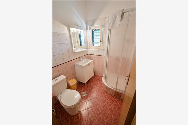 Apartment A4, for 5 persons