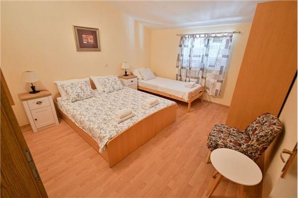 Apartment A4, for 5 persons