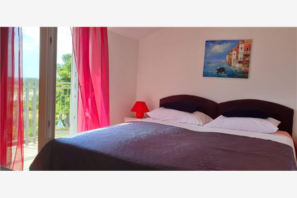 Apartment A2, for 5 persons