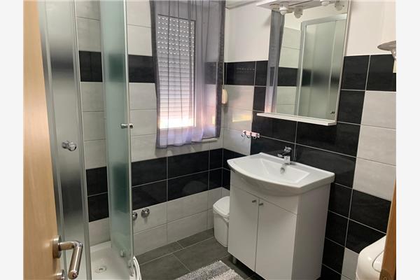 Apartment A2, for 5 persons