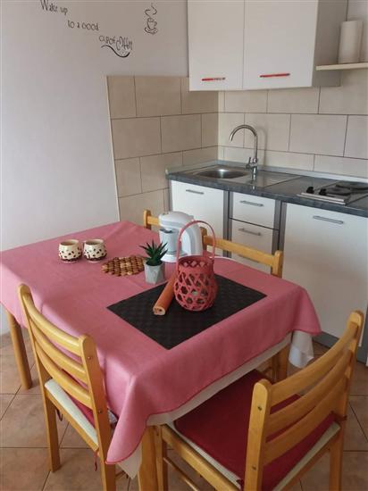 Apartment A2, for 5 persons