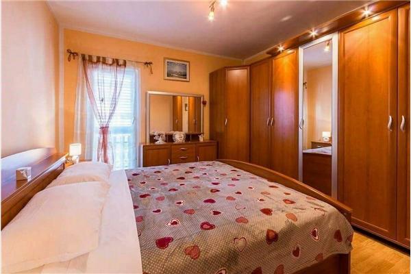 Apartment A1, for 6 persons