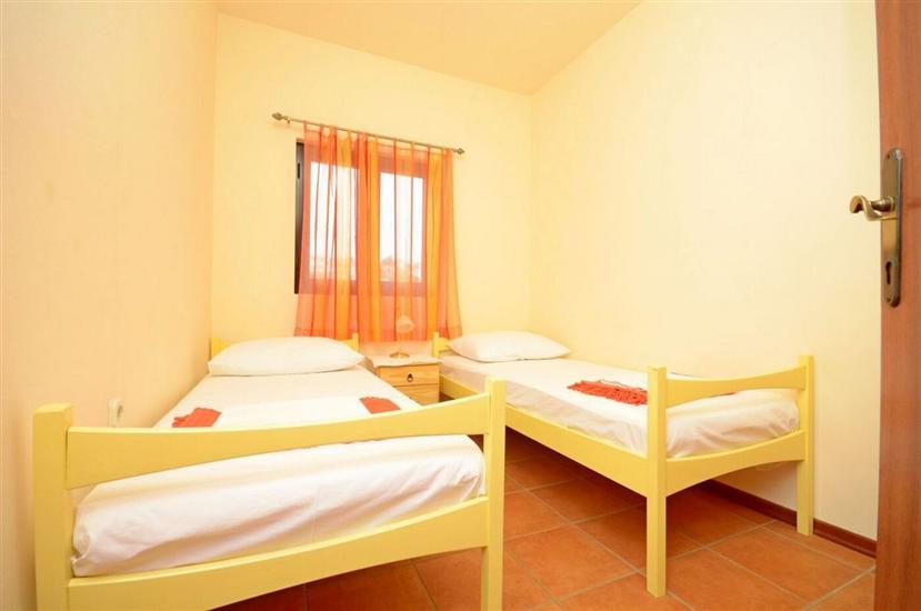 House K1, for 8 persons