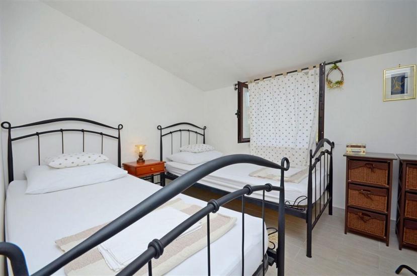 House K1, for 8 persons