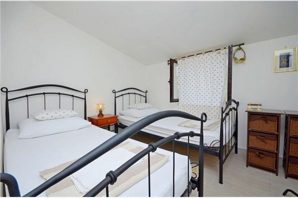 House K1, for 8 persons