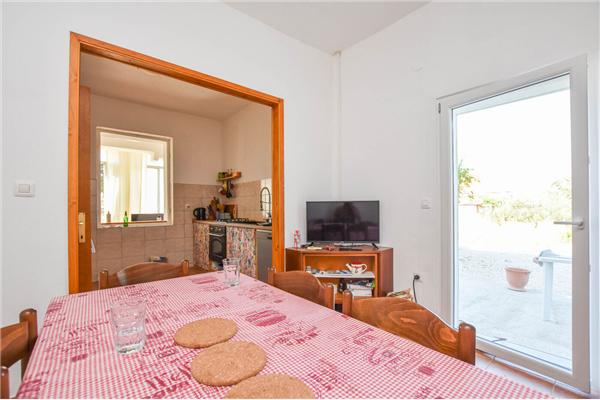 House K1, for 8 persons