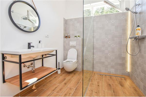 House K1, for 8 persons