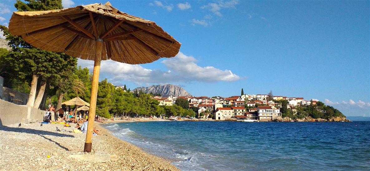 Apartment and Rooms Danica