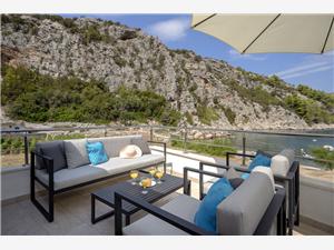 Maison Peacefull Relax Zastrazisce - île de Hvar, Maison isolée, Superficie 105,00 m2, Distance (vol d'oiseau) jusque la mer 20 m