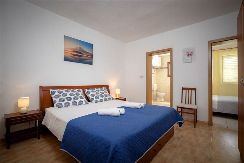 House K1, for 10 persons